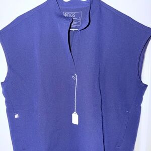 Women's Figs Rafaela Scrub Top in Navy